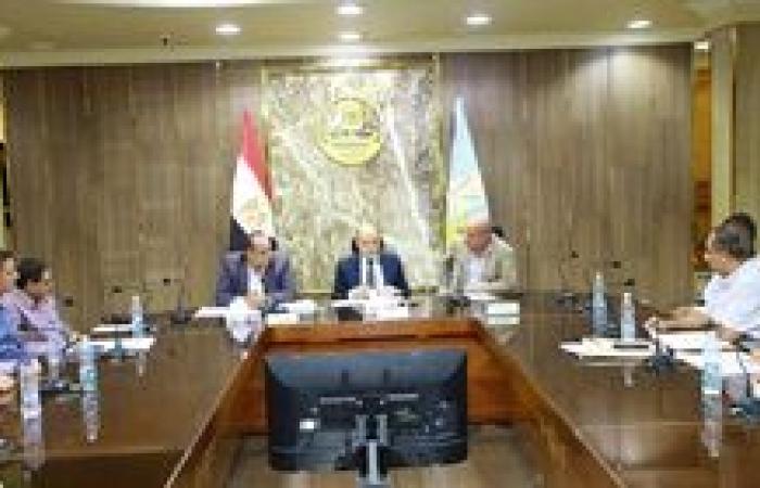 حصر ومعالجة النقاط الخطرة على الطرق للحد من الحوادث وحماية أرواح المواطنين بكفر الشيخ