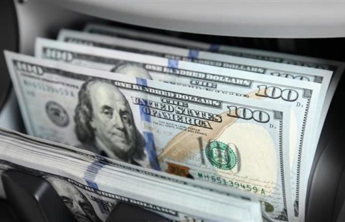 سعر الدولار أمام الجنيه في البنوك المصرية اليوم الجمعة 2-5-2025
