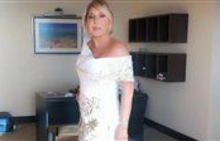 نادية الجندي تتألق بفستان أبيض في أحدث ظهور لها
