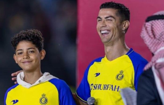 «أنا فخور بك يا بني».. أول تعليق لـ كريستيانو رونالدو بعد استدعاء نجله لمنتخب البرتغال تحت 15 عاما