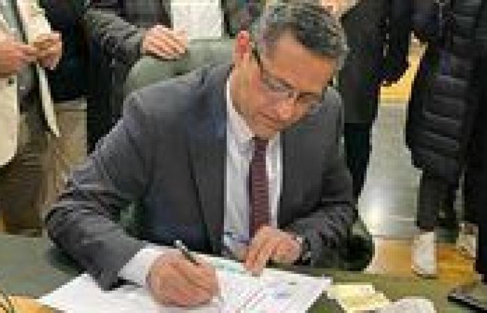 نقيب الصحفيين يوضح أسباب اعتراضه على بعض مواد مشروع قانون تنظيم الفتوى