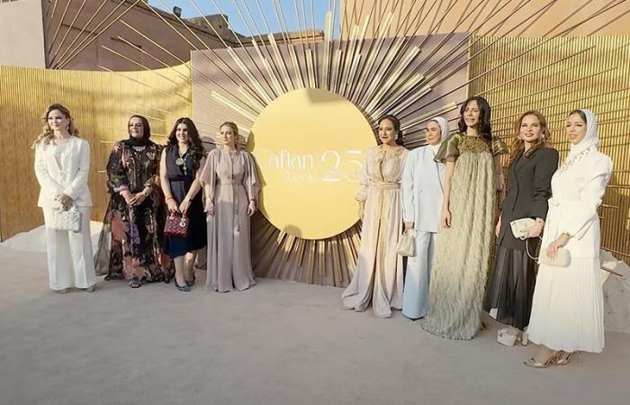 مشاهير يؤثثون أسبوع القفطان