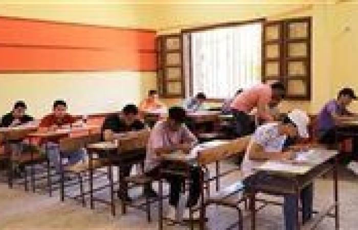 جدول امتحانات الصف الثاني الإعدادي الترم الثاني 2025 القليوبية