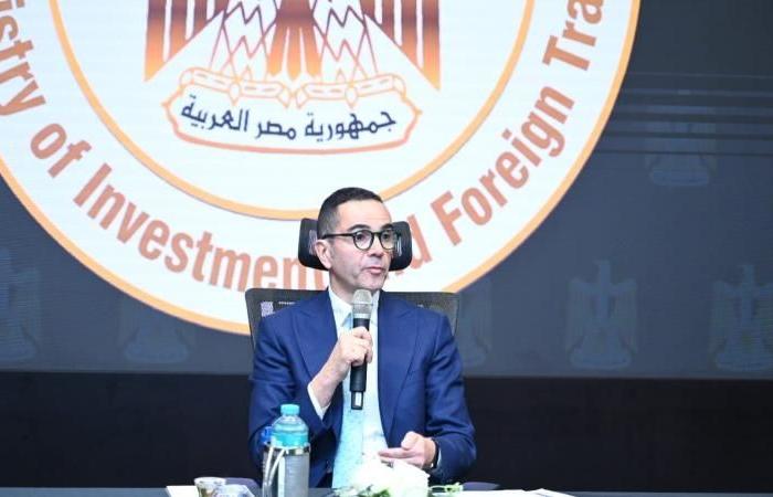 وزير الاستثمار والتجارة الخارجية يتوجه للعاصمة الروسية موسكو