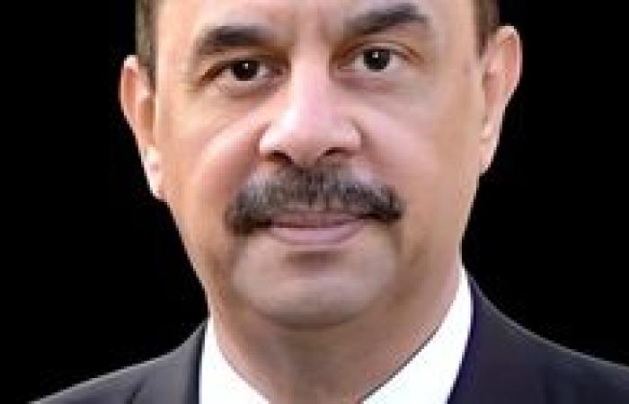محافظ سوهاج يحيل واقعة مخالفات شابت صدور بيعة لأرض أملاك الدولة بأولاد غريب إلى النيابة العامة والإدارية