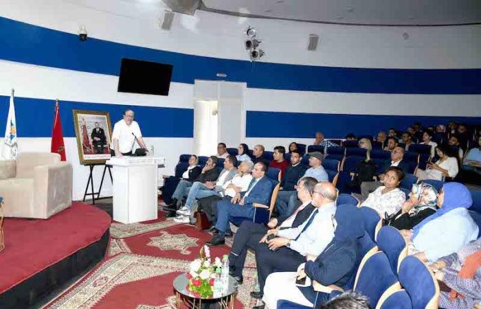 المعهد العالي للإعلام يخص الصحافي الراحل أيوب الريمي بتكريم مؤثر