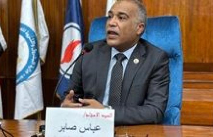 عباس صابر يشهد ختام برنامج " تفويض السلطة وإعداد الصف الثانى من القيادات " بمنار مصر للبترول