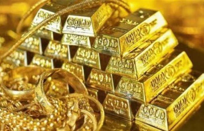 استقرار أسعار الذهب محليًا رغم التراجع العالمي