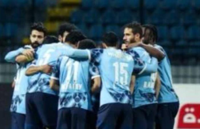 منذ قليل .. بعثة بيراميدز تعود إلى القاهرة بعد التعادل مع صن داونز فى بريتوريا