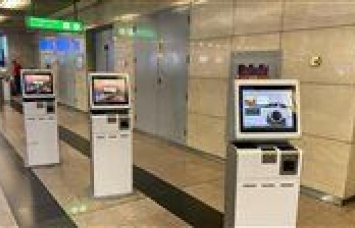 25 جهازا لإنهاء إجراءات السفر ذاتيا بمطار القاهرة الدولي