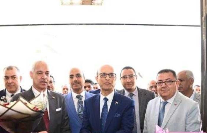الأنبا بيشوي يزور جامعة أسوان لتهنئة رئيس الجامعة بقرب حلول عيد الاضحى المبارك