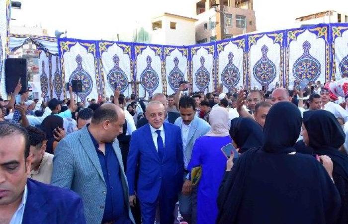 محافظ الأقصر يؤدى صلاة عيد الأضحى المبارك بساحة سيدي أبو الحجاج وسط جموع المصلين