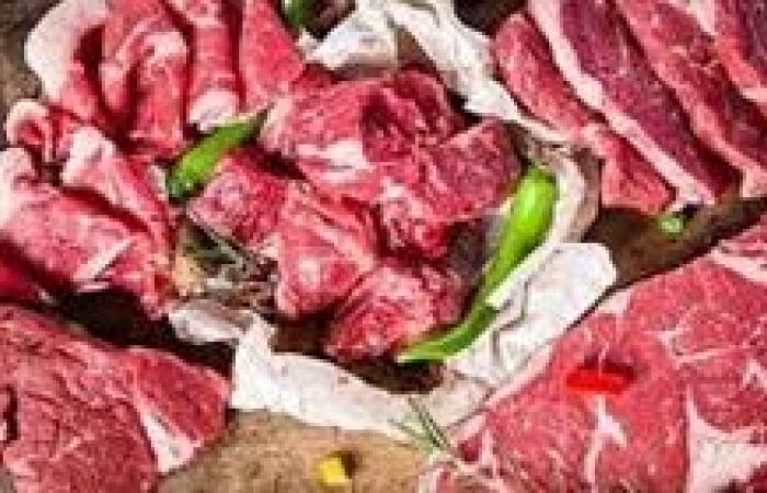 بدء توزيع الدفعة الأولى من لحوم أضاحي الأوقاف على الأسر الأَوْلى بالرعاية