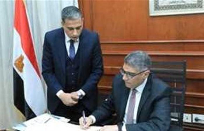 محافظ الجيزة يعتمد نتيجة الشهادة الإعدادية الترم الثانى 2025 بعد قليل