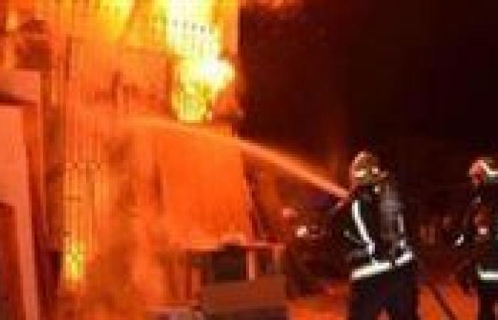 قفلوا عليه الباب.. شاب يشعل النيران في منزل والديه بالمنيا