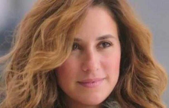 شيري عادل تشارك جمهورها بإطلالة جديدة