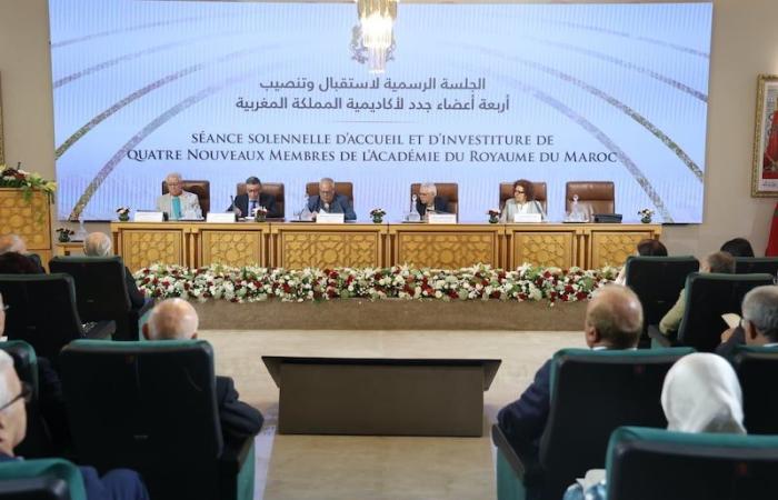 أكاديمية المملكة تسلّم شارات العضوية لأربعة مثقفين من المغرب وتونس