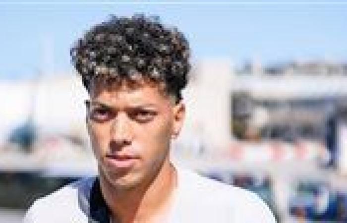 إمام عاشور  يبدأ رحلة عودته للقاهرة بعد الاطمئنان على الجراحة