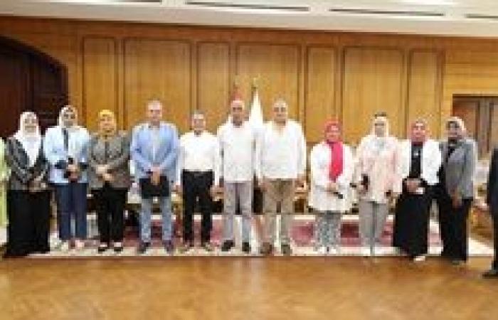 فريق الدعم الفنى لمشروع تطوير نظم الاختبارات العملية بالتعليم العالي يزور كليتي الطب البشري والتمريض بكفر الشيخ