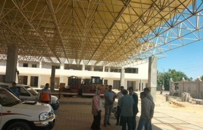 نائب محافظ قنا يتفقد مشروع إنشاء مجمع مواقف نجع حمادي الجديد
