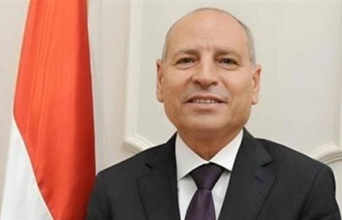 محافظ القاهرة يتابع إصلاح هبوط أرضي بحى مصر الجديدة