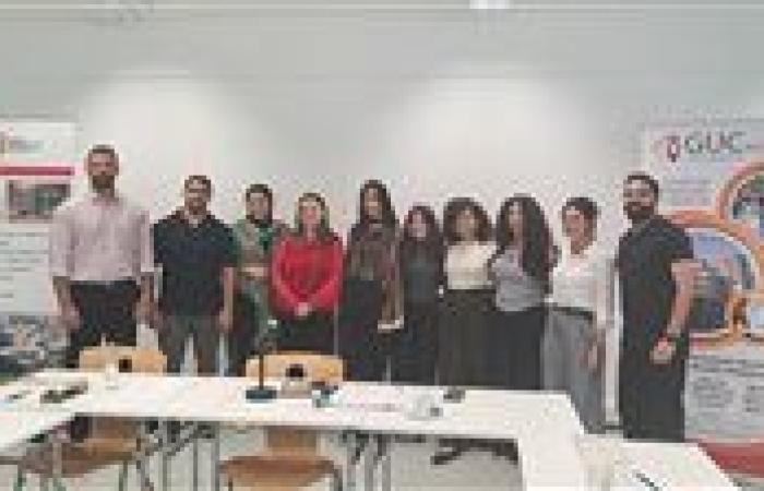 ‎فريق الجامعة الألمانية بالقاهرة يضع اللمسات النهائية لمعرض المتحف المصري الكبير ببرلين
