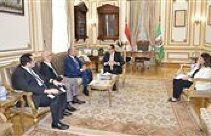 رئيس جامعة القاهرة يشيد بعمق العلاقات المصرية الأردنية ويؤكد دعم الطلاب الوافدين