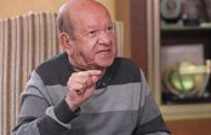 ابنة لطفي لبيب تنهار من البكاء بعد وفاته: بابا راح للسماء