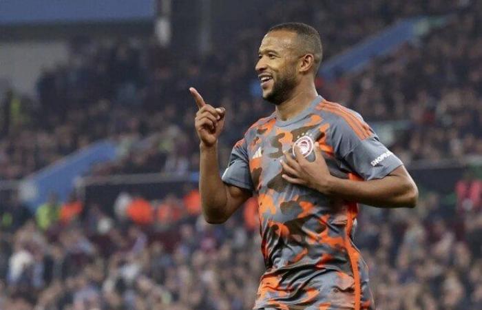 كأس أمم أفريقيا للمحليين بوابة المغربي أيوب الكعبي من ورش النجارة إلى العالمية