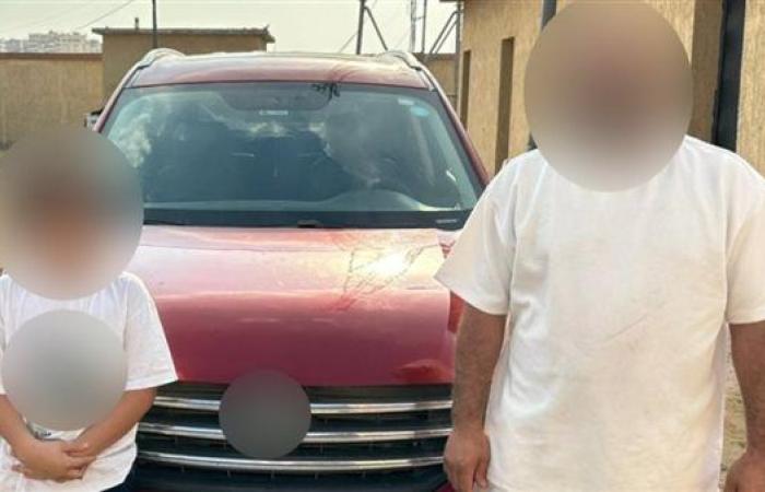 القبض على والد سمح "لطفله" بقيادة سيارة ملاكي على طريق السويس.. وتحفظ أمني على المركبة
