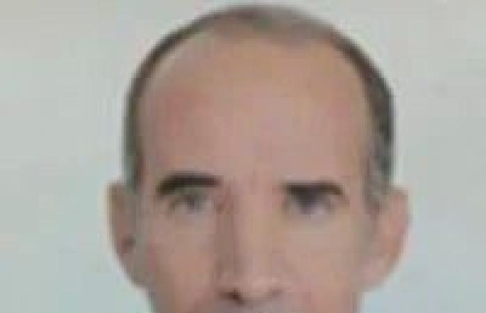 حين تصير الأقمار شعراء ..