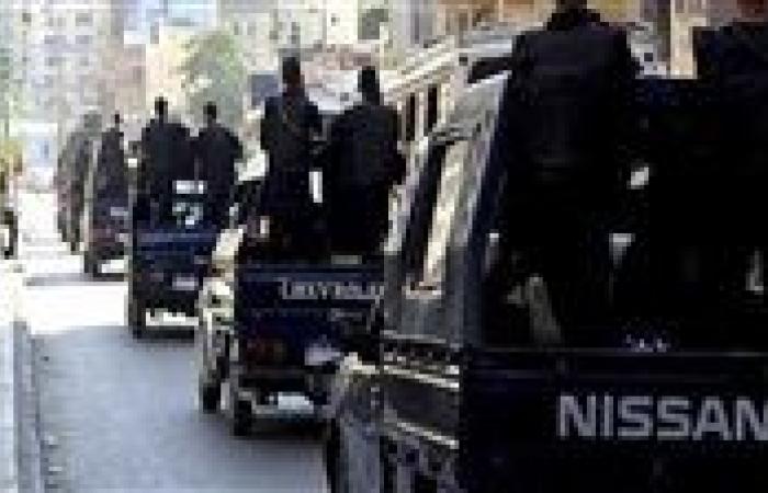 كشف ملابسات فيديو لمطاردة سيارتين ربع نقل وميكروباص لسيارة خاصة