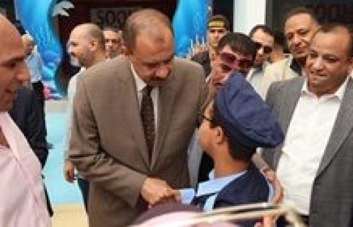 محافظ سوهاج يشارك 250 من طلاب المدارس من ذوي الإعاقة فعاليات "اليوم الترفيهي" بمدينة سوهاج الجديدة