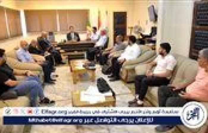 نائب محافظ الدقهلية يعقد اجتماعا لمناقشة الوضع الراهن لشبكات الصرف الصحي بمنطقة 15 مايو في جمصه