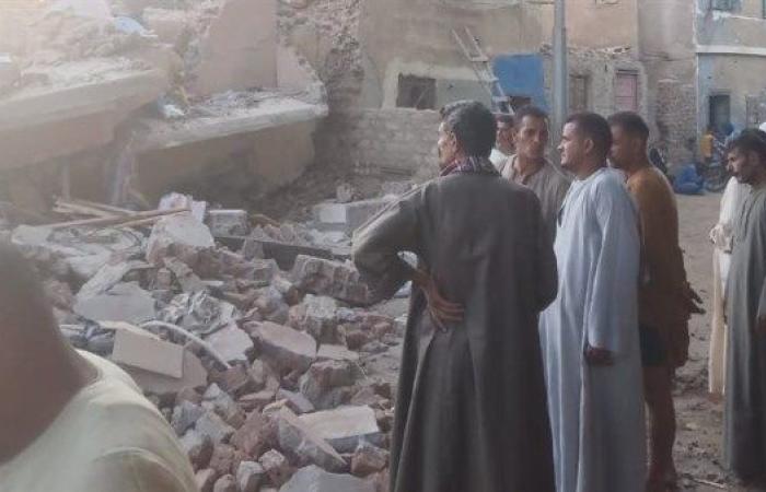 القصة الكاملة لـ عقار أسيوط المنهار .. 5 ضحايا بينهم أب ونجله