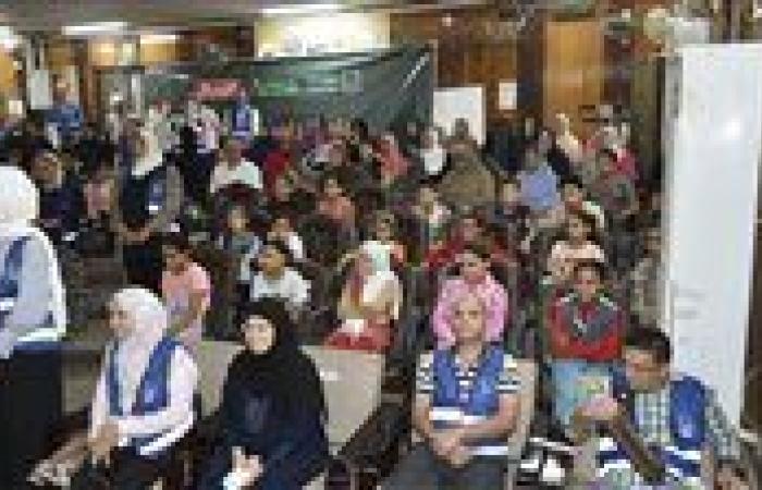 توزيع حقائب وأدوات مدرسية لأبناء الأسر الأولى بالرعاية ببني سويف