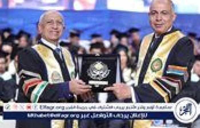 محافظ المنيا يشارك في حفل تخريج الدفعة 25 بالأكاديمية البحرية للتكنولوجيا والمعلومات