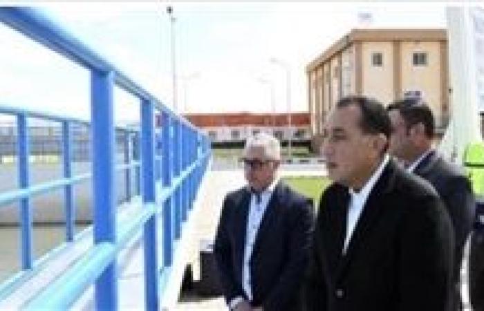 رئيس الوزراء يفتتح محطة ومأخذ المياة بالقنطرة بتكلفة ٤٧٥.٨ مليون جنية