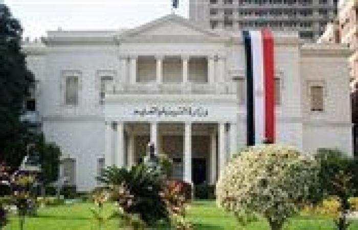"السلم وقع على طالب".. إحالة مديرة مدرسة إعدادي ولجنة الإشراف للتحقيق بسوهاج