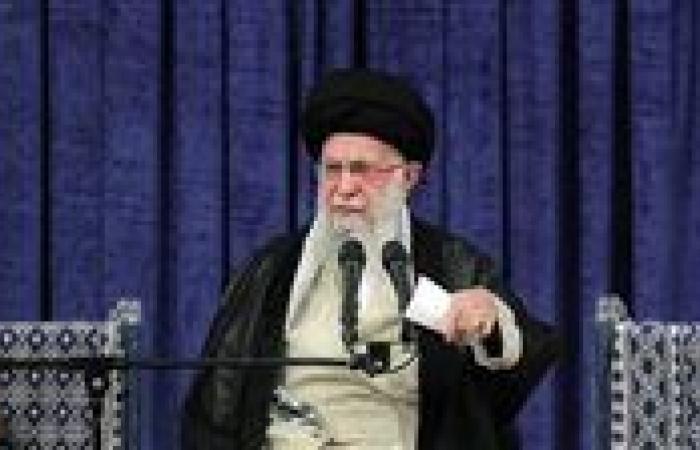 خامنئي: التفاوض مع أمريكا ليس في صالح إيران