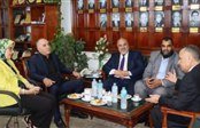 نائب رئيس جامعة الإسكندرية يستقبل وفدًا ليبيًا لبحث التعاون الأكاديمي والبحثى