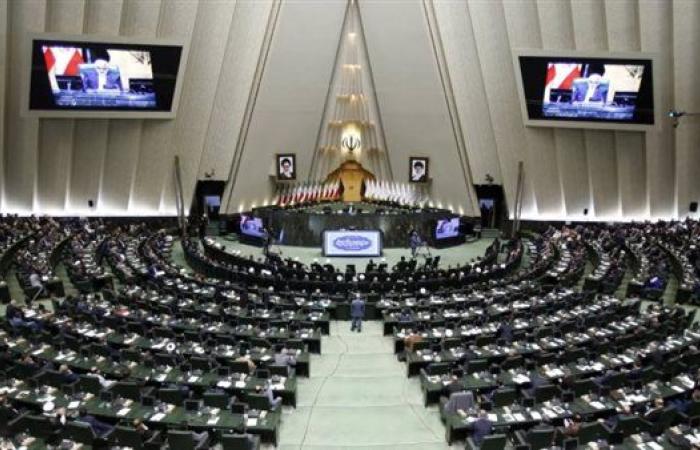 نائب رئيس لجنة الأمن القومي بالبرلمان الإيراني: لن نقبل أي مفاوضات بشأن قدراتنا الصاروخية