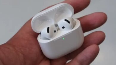 بحركة رأسك هتتحكم فى الايفون.. خاصية جديدة لأول مرة فى سماعة AirPods