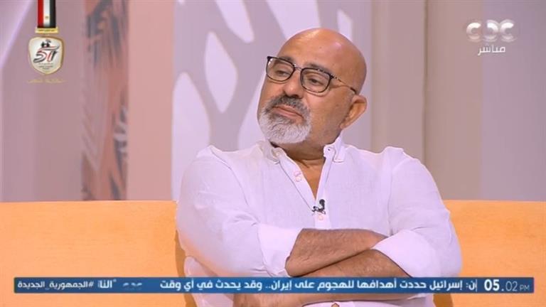 إسماعيل فرغلي يبكي على الهواء بعد وفاة زوجته: "أنا مطمئن عليها هي في مكان أحسن"