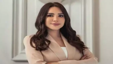 "كانت ست جميلة".. إنجي علاء تنعى والدة مي عزالدين