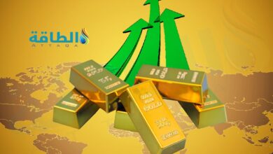 أسعار الذهب ترتفع 3 دولارات مع انخفاض العملة الأميركية